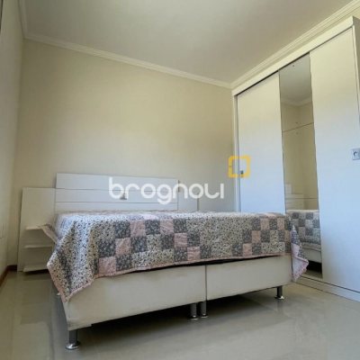 Casa de Condomínio com 223m², 4 quartos (sendo 3 suítes), 2 garagens, no bairro Ingleses em Florianópolis