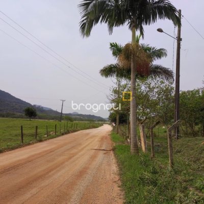 Terreno com 2021m², no bairro Sorocaba em Biguaçu