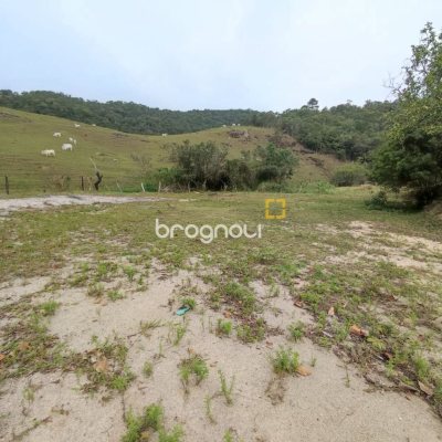 Terreno com 2021m², no bairro Sorocaba em Biguaçu