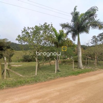 Terreno com 2021m², no bairro Sorocaba em Biguaçu