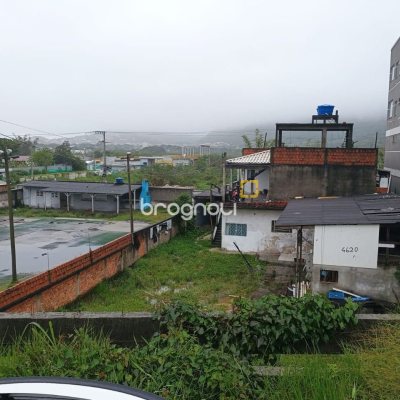 Terreno com 765m², no bairro Ingleses em Florianópolis