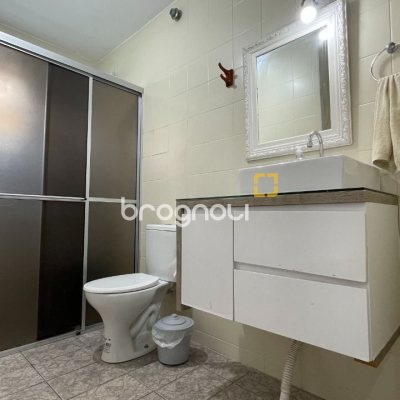 Casa com 256m², 4 quartos (sendo 1 suíte), 4 garagens, no bairro Ingleses em Florianópolis