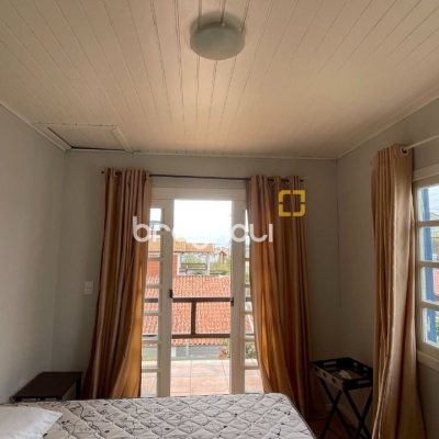 Casa com 256m², 4 quartos (sendo 1 suíte), 4 garagens, no bairro Ingleses em Florianópolis