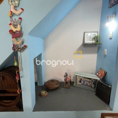 Casa com 256m², 4 quartos (sendo 1 suíte), 4 garagens, no bairro Ingleses em Florianópolis