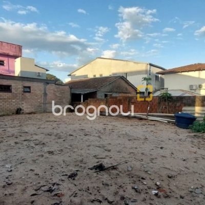 Terreno com 126m², no bairro Campeche em Florianópolis