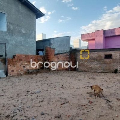Terreno com 126m², no bairro Campeche em Florianópolis