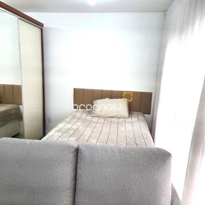 Studio com 32m², 1 quarto (sendo 1 suíte), 1 garagem, no bairro Estreito em Florianópolis