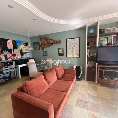 Apartamento com 84m², 3 quartos (sendo 1 suíte), 2 garagens, no bairro Itaguaçu em Florianópolis