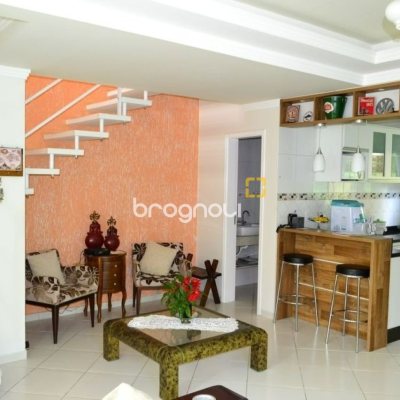 Casa com 140m², 3 quartos (sendo 1 suíte), 2 garagens, no bairro Ingleses em Florianópolis