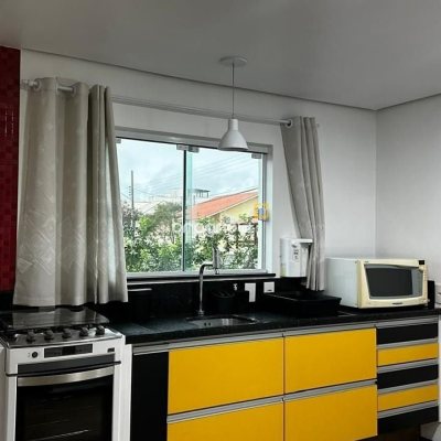 Casa com 101m², 2 quartos (sendo 1 suíte), 1 garagem, no bairro Ingleses em Florianópolis
