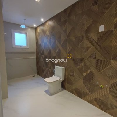 Casa com 268m², 3 quartos (sendo 1 suíte), 2 garagens, no bairro Pedra Branca em Palhoça