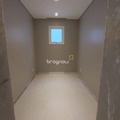 Casa com 268m², 3 quartos (sendo 1 suíte), 2 garagens, no bairro Pedra Branca em Palhoça