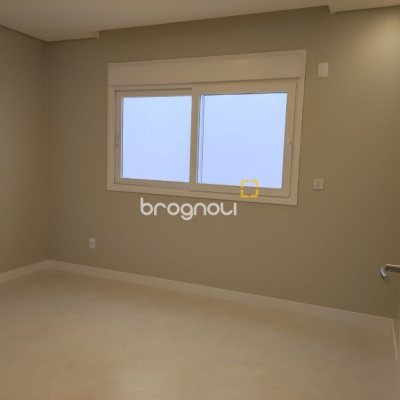 Casa com 268m², 3 quartos (sendo 1 suíte), 2 garagens, no bairro Pedra Branca em Palhoça