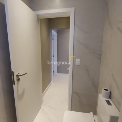 Casa com 268m², 3 quartos (sendo 1 suíte), 2 garagens, no bairro Pedra Branca em Palhoça