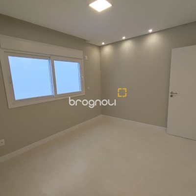 Casa com 268m², 3 quartos (sendo 1 suíte), 2 garagens, no bairro Pedra Branca em Palhoça