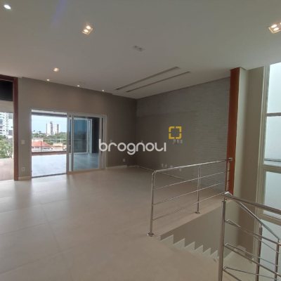 Casa com 268m², 3 quartos (sendo 1 suíte), 2 garagens, no bairro Pedra Branca em Palhoça