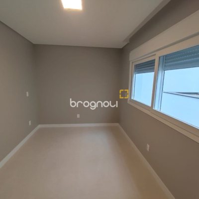 Casa com 268m², 3 quartos (sendo 1 suíte), 2 garagens, no bairro Pedra Branca em Palhoça