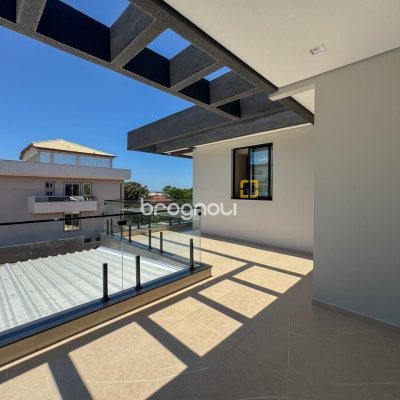 Casa de Condomínio com 225m², 4 quartos (sendo 4 suítes), 3 garagens, no bairro Ingleses em Florianópolis
