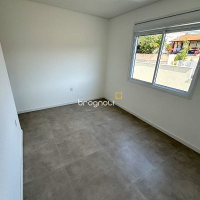 Casa com 143m², 3 quartos (sendo 1 suíte), 2 garagens, no bairro Ingleses em Florianópolis