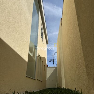 Casa com 143m², 3 quartos (sendo 1 suíte), 2 garagens, no bairro Ingleses em Florianópolis