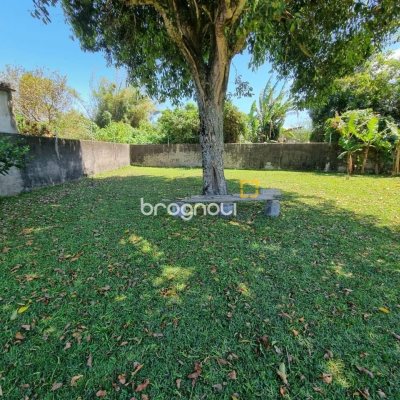 Pousada / Hotel com 200m², 7 quartos, 5 garagens, no bairro Barra da Lagoa em Florianópolis