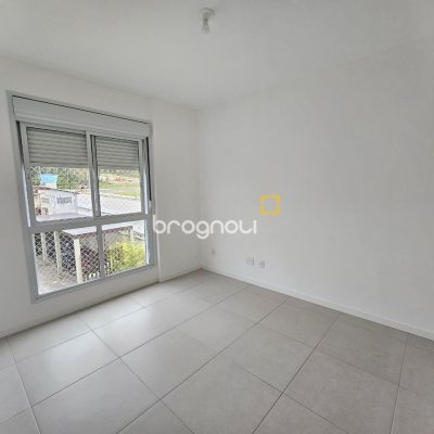 Apartamento com 82m², 3 quartos (sendo 1 suíte), 2 garagens, no bairro Campeche em Florianópolis