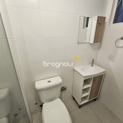 Apartamento com 82m², 3 quartos (sendo 1 suíte), 2 garagens, no bairro Campeche em Florianópolis