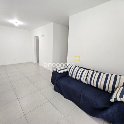 Apartamento com 82m², 3 quartos (sendo 1 suíte), 2 garagens, no bairro Campeche em Florianópolis