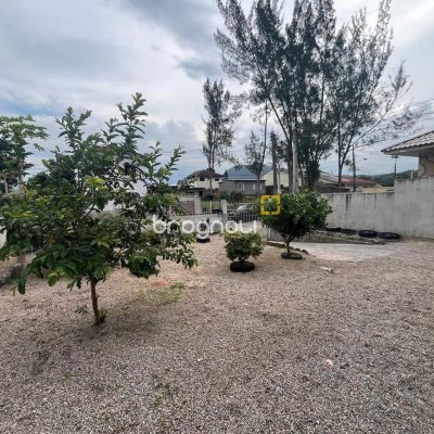 Casa com 64m², 2 quartos, 2 garagens, no bairro Forquilhas em São José