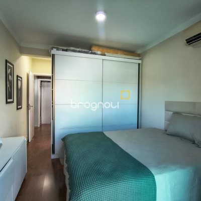 Apartamento com 63m², 2 quartos (sendo 1 suíte), 1 garagem, no bairro Pagani em Palhoça