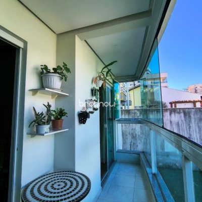 Apartamento com 63m², 2 quartos (sendo 1 suíte), 1 garagem, no bairro Pagani em Palhoça