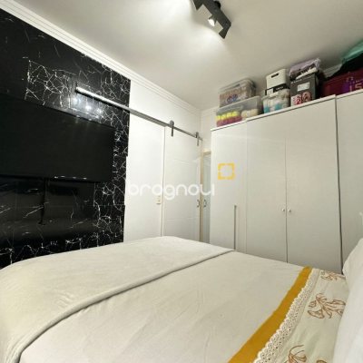 Apartamento com 63m², 2 quartos (sendo 1 suíte), 1 garagem, no bairro Pagani em Palhoça