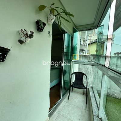 Apartamento com 63m², 2 quartos (sendo 1 suíte), 1 garagem, no bairro Pagani em Palhoça