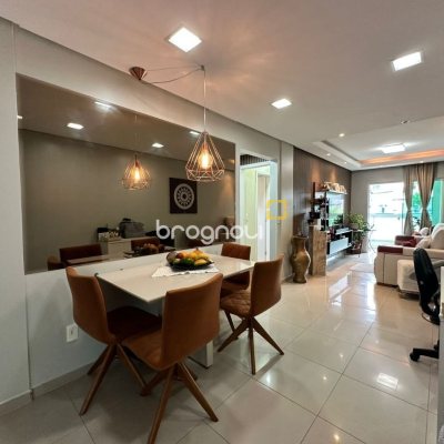Apartamento com 63m², 2 quartos (sendo 1 suíte), 1 garagem, no bairro Pagani em Palhoça