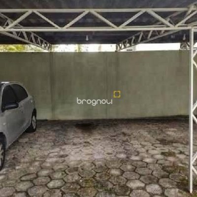 Apartamento com 63m², 2 quartos (sendo 1 suíte), 1 garagem, no bairro Pagani em Palhoça