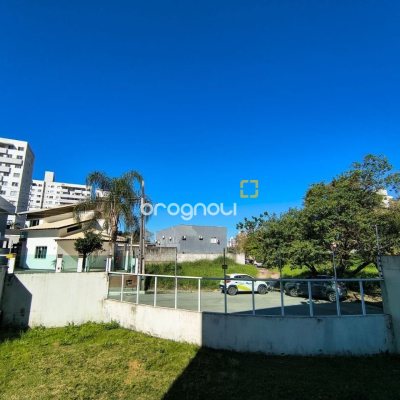 Apartamento com 63m², 2 quartos (sendo 1 suíte), 1 garagem, no bairro Pagani em Palhoça