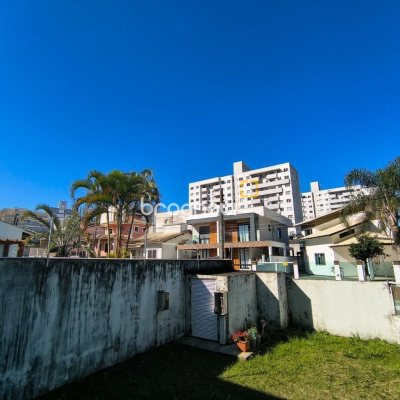 Apartamento com 63m², 2 quartos (sendo 1 suíte), 1 garagem, no bairro Pagani em Palhoça
