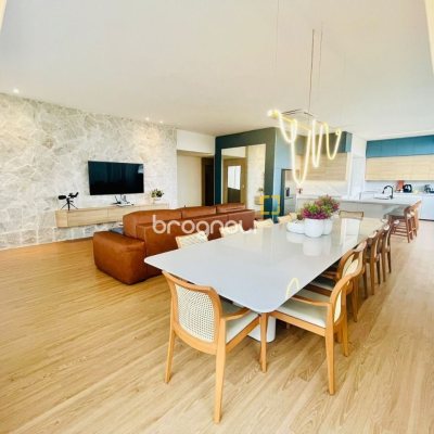 Cobertura com 294m², 3 quartos (sendo 3 suítes), 2 garagens, no bairro Campeche em Florianópolis