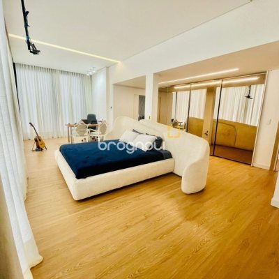 Cobertura com 294m², 3 quartos (sendo 3 suítes), 2 garagens, no bairro Campeche em Florianópolis