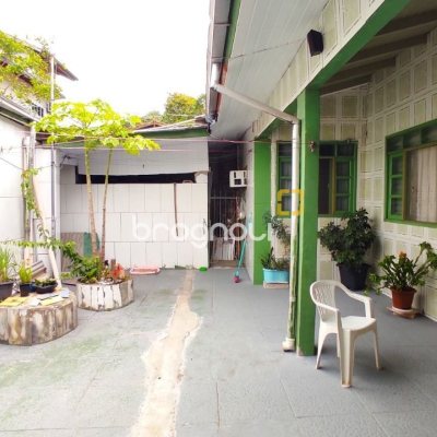 Casa com 188m², 4 quartos, 4 garagens, no bairro Forquilhas em São José
