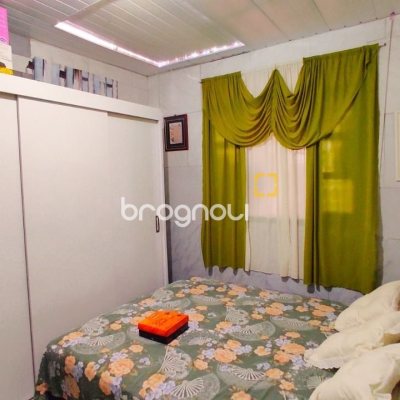Casa com 188m², 4 quartos, 4 garagens, no bairro Forquilhas em São José