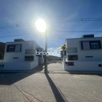 Casa com 133m², 3 quartos (sendo 1 suíte), 1 garagem, no bairro Ribeirão da Ilha em Florianópolis