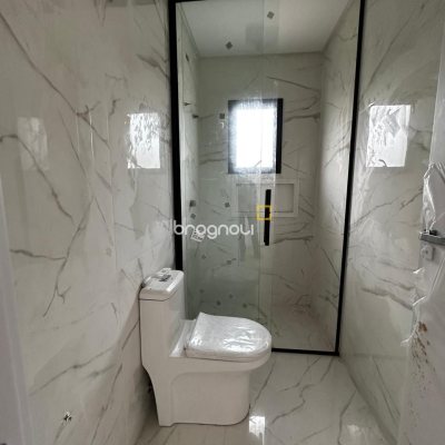 Casa com 172m², 3 quartos (sendo 3 suítes), 2 garagens, no bairro Ingleses em Florianópolis