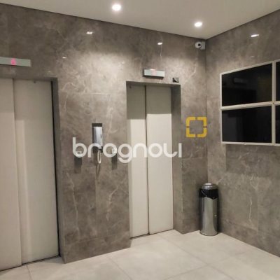 Sala com 47m², no bairro Centro em Florianópolis