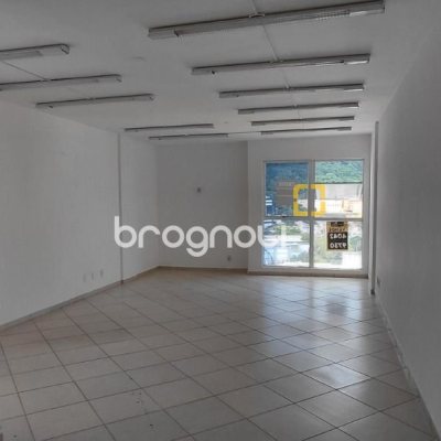 Sala com 47m², no bairro Centro em Florianópolis