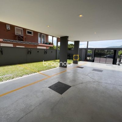 Loft com 42m², 1 quarto (sendo 1 suíte), 1 garagem, no bairro Novo Campeche em Florianópolis
