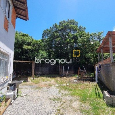 Casa com 150m², 5 quartos, 2 garagens, no bairro Tapera da Base em Florianópolis