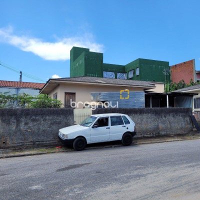 Terreno com 660m², no bairro Campinas em São José