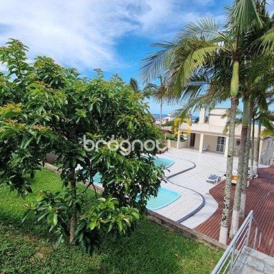 Apartamento com 77m², 2 quartos (sendo 1 suíte), 2 garagens, no bairro Santinho em Florianópolis