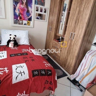 Apartamento com 77m², 2 quartos (sendo 1 suíte), 2 garagens, no bairro Santinho em Florianópolis